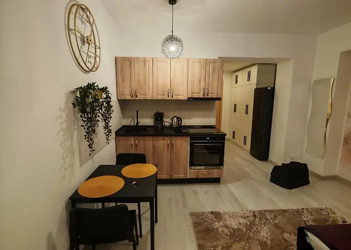 Deluxe - By Yamaluxe Apartman *