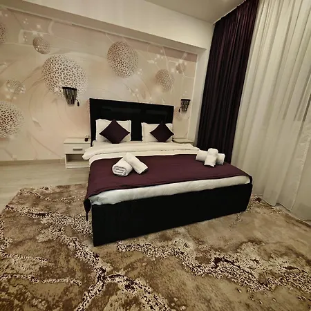 Deluxe - By Yamaluxe